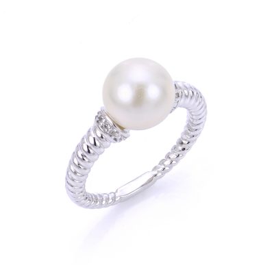 Sterling Silver Freshwater Pearl Ring